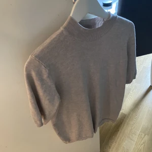 Bomulls tröja beige  - Nyskick 