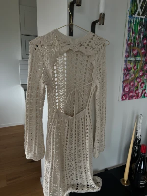 Virkad klänning - Biancas kollektion med Gina Tricot, använd 1 gång,storlek xs