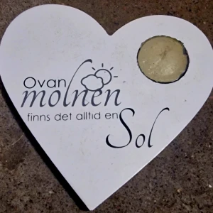 Ljus - En fin ljusprydnad. 