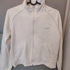 Adidas tröja  - Adidas tröja/ kofta💕