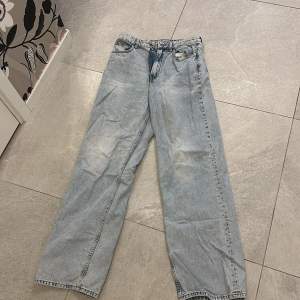 Fina jeans från hm, nästan oanvända 