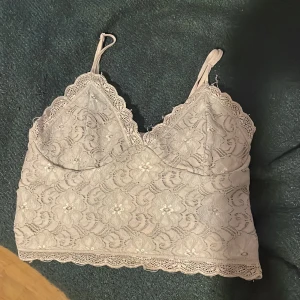 Topp - Har använt den några gånger. Säljer den nu då jag har flera sådana toppar. 