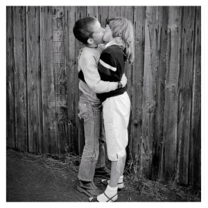 Håkan Hellström vinyl skiva  - Säljer min ”det kommer aldrig vara över för mig” vinylskiva! 🧡 observera att det endast är skivan och inte omslaget!