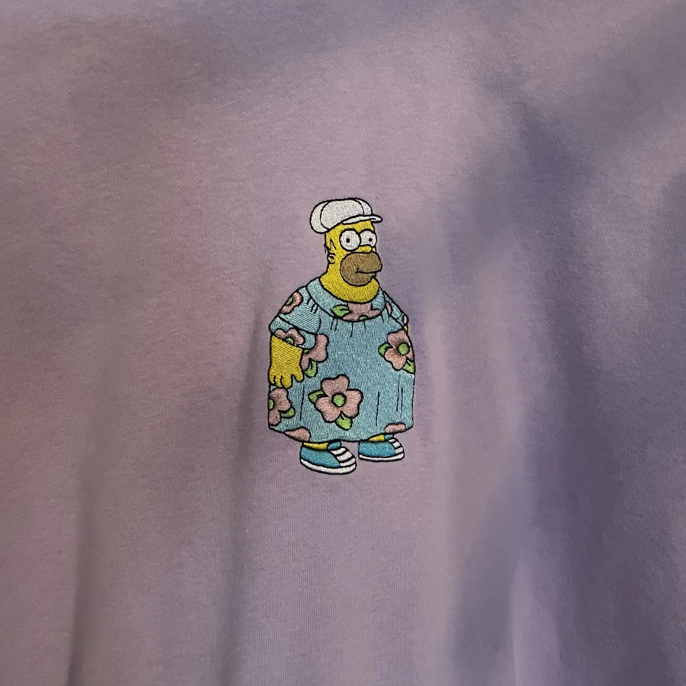Simpsons luvtröja som aldrig är använd.. Hoodies.