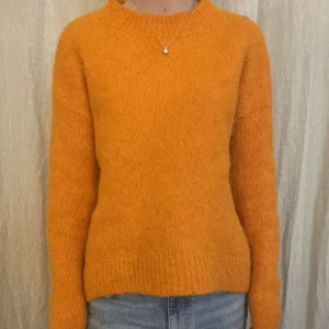 Mohair tröja - Mohair tröja i så cool färg🧡🧡