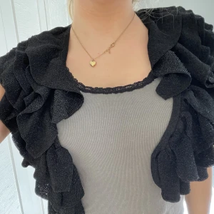 Glittrig bolero - Så fin bolero!! 