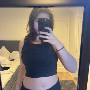 Topp från junkyard - Svart topp från junkyard