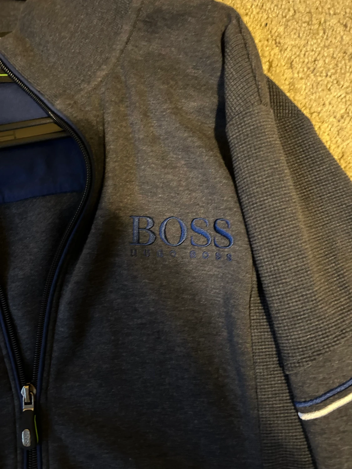 Hugo boss tröja - 90