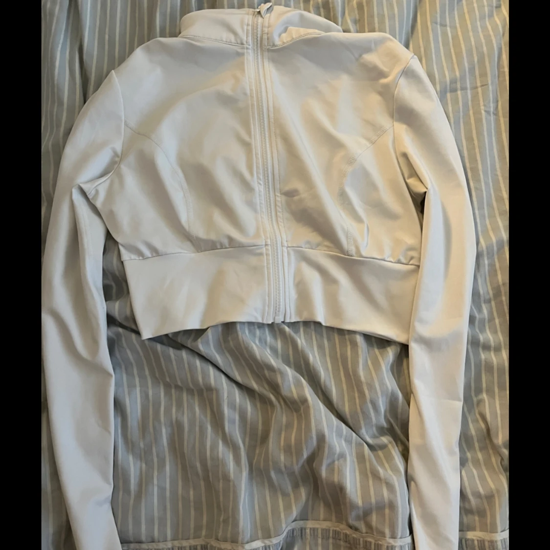 vit zipup från shein  - 91