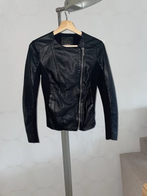 Skinnjacka  - Lam leather 100% 