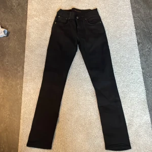 Nudie jeans  - Jätte bra skick. Knappt använd. Bra passform 