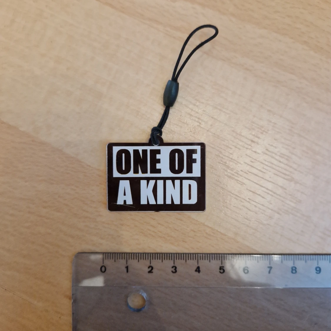 Mobilsmycke G-Dragon - 90