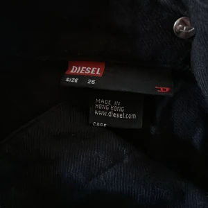 Byxor - Fina cargos liknade byxor från diesel💗finns möjlighet att göra dem lite mindre och lite större i midjan💗storlek 26