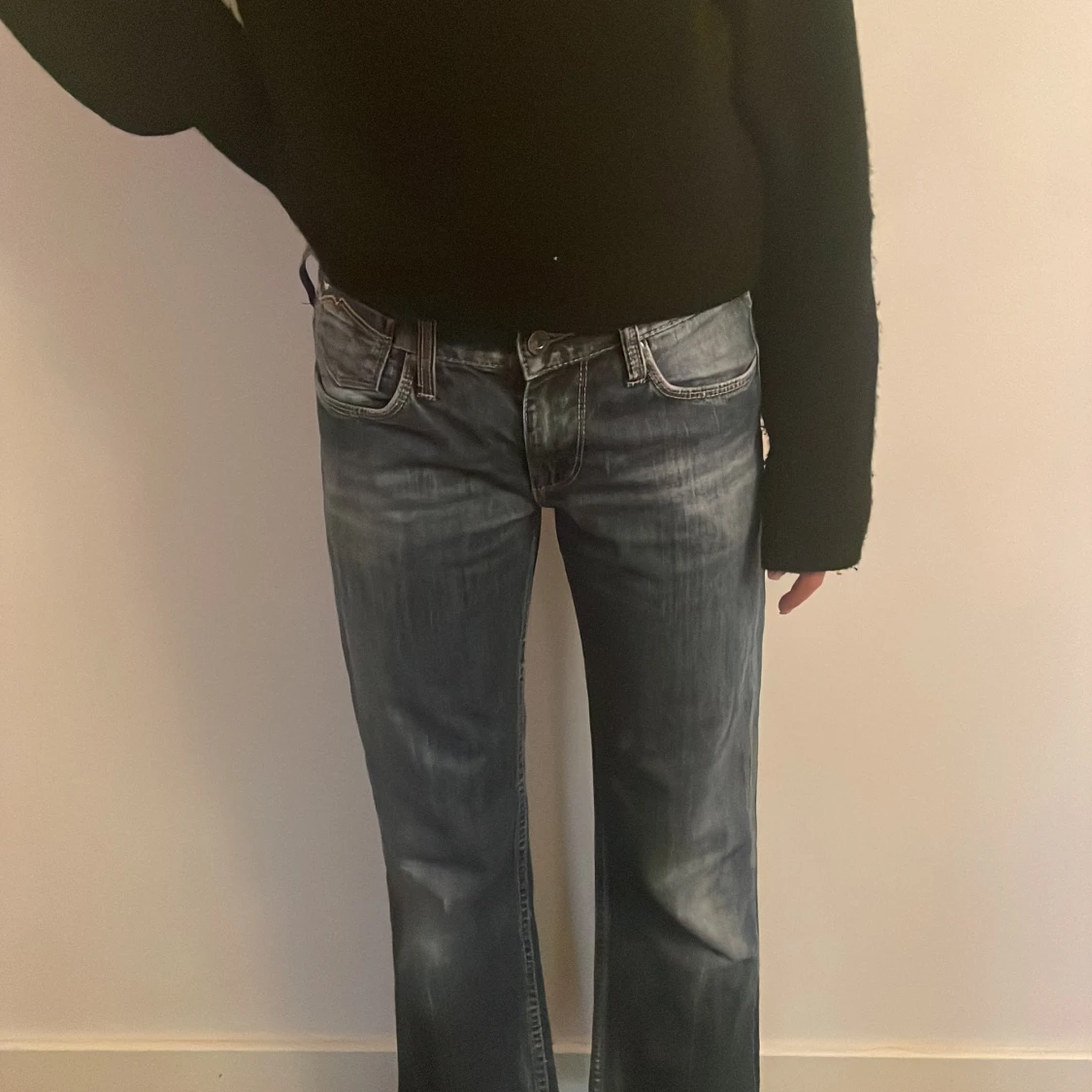 Lågmidjade utsvänga jeans  - 90