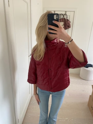 Herno jacka  - Sjukt snygg herno liknande jacka med trekvartsärmar💕