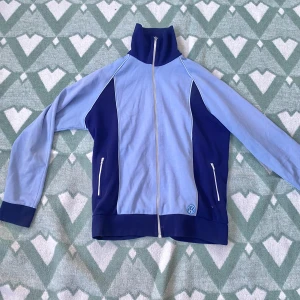 Zip up - Sjukt snygg zip up tröja med retro känsla!