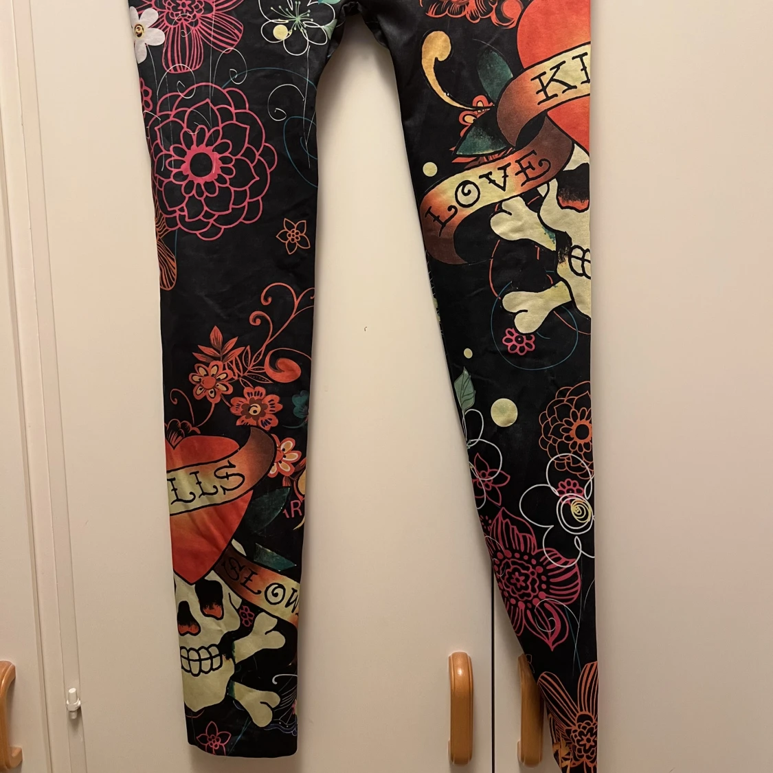 Ed Hardy thigts  - 90