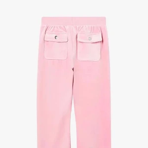 Juicy byxor  - Säljer mina rosa Juicy byxor (äkta såklart). Använt få gånger. Skriv om ni vill ha fler bilder! Dom är i storlek 14-15 år men är stora i storleken så de passar mig som vanligtvis s eller m. 