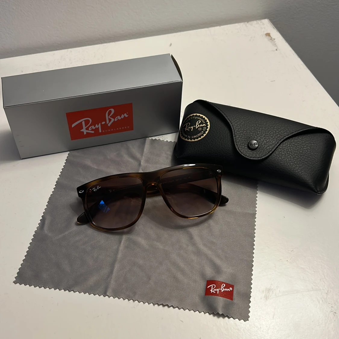 Rayban boyfriend 