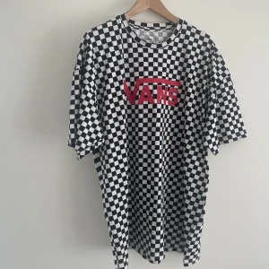 Vans Tee - 2xl - Väldigt snygg Vans Tee i storlek 2xl