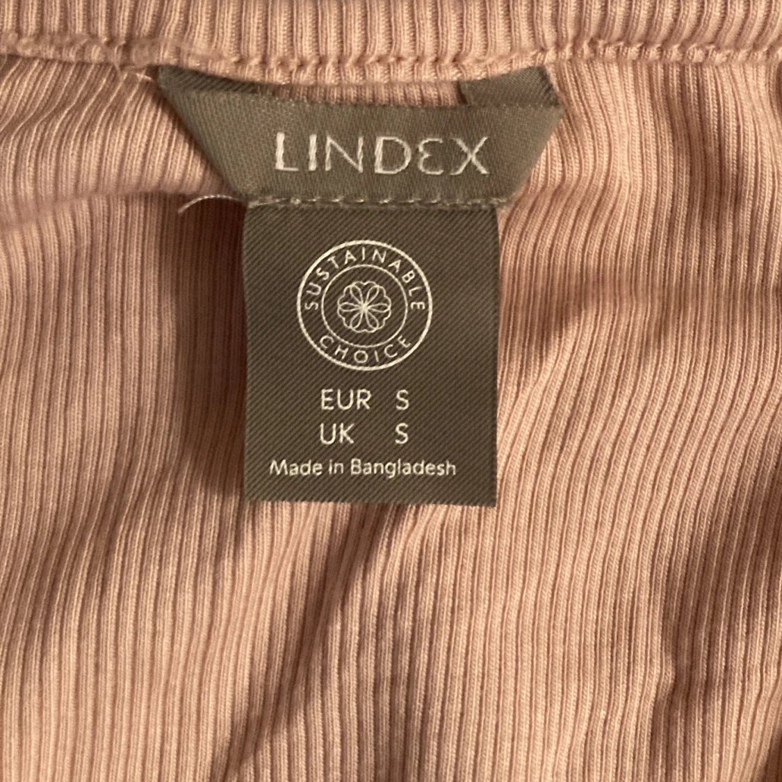 Ett Jättefint Coquette linne - 90