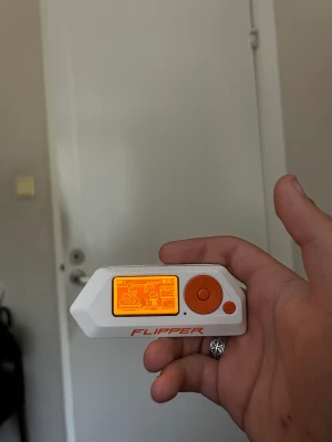 Flipper Zero - Säljer nu min flipper zero då jag ej använder den