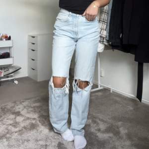 Raka Jeans från Gina, strl 34⭐️100kr+frakt 