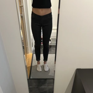 Jeggings - Jeggings från H&M i strl 36. Använda några gånger. 