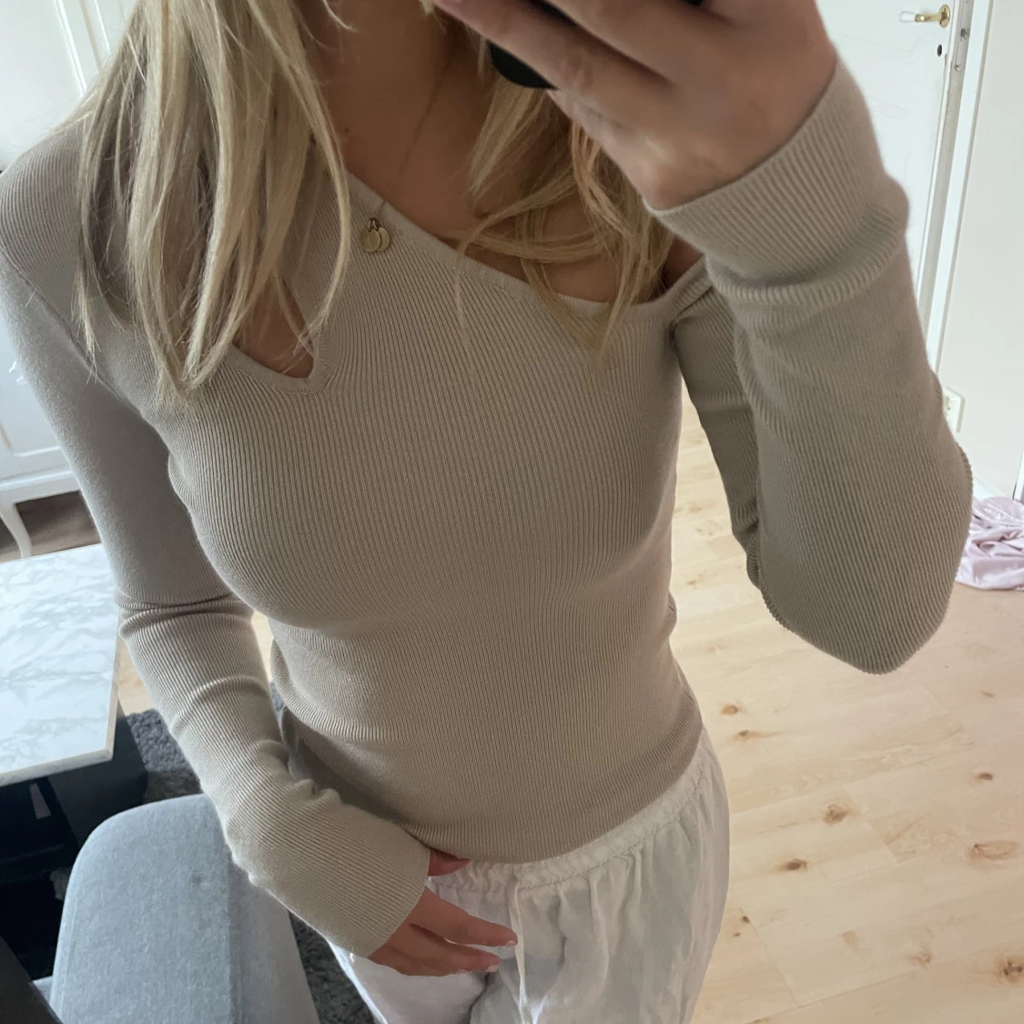 Beige fest topp - 91