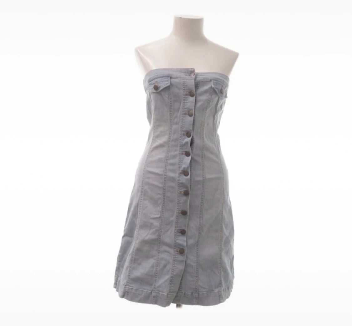 Denim klänning, jeansklänninh Vero Moda Strl M