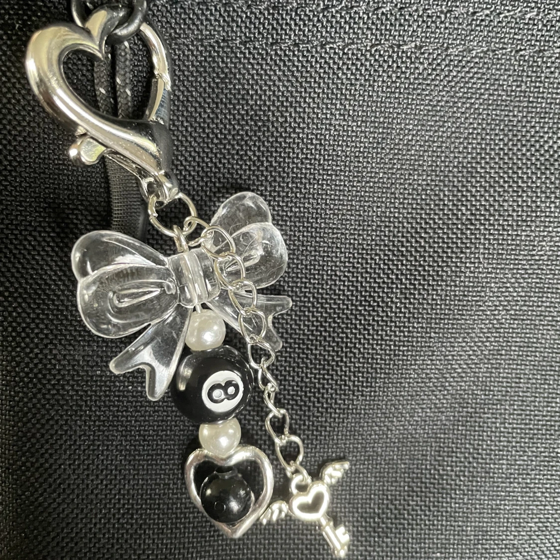 8-ball nyckelring  - 90