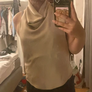 linne - festlinne från zara i storlek m