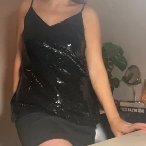 Glitter topp  - Fin fest topp från h&m i storlek xs❤️ 