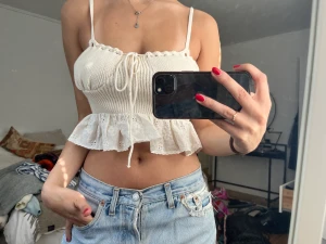 Topp - Super fin topp ifrån zara perfekt till sommaren 