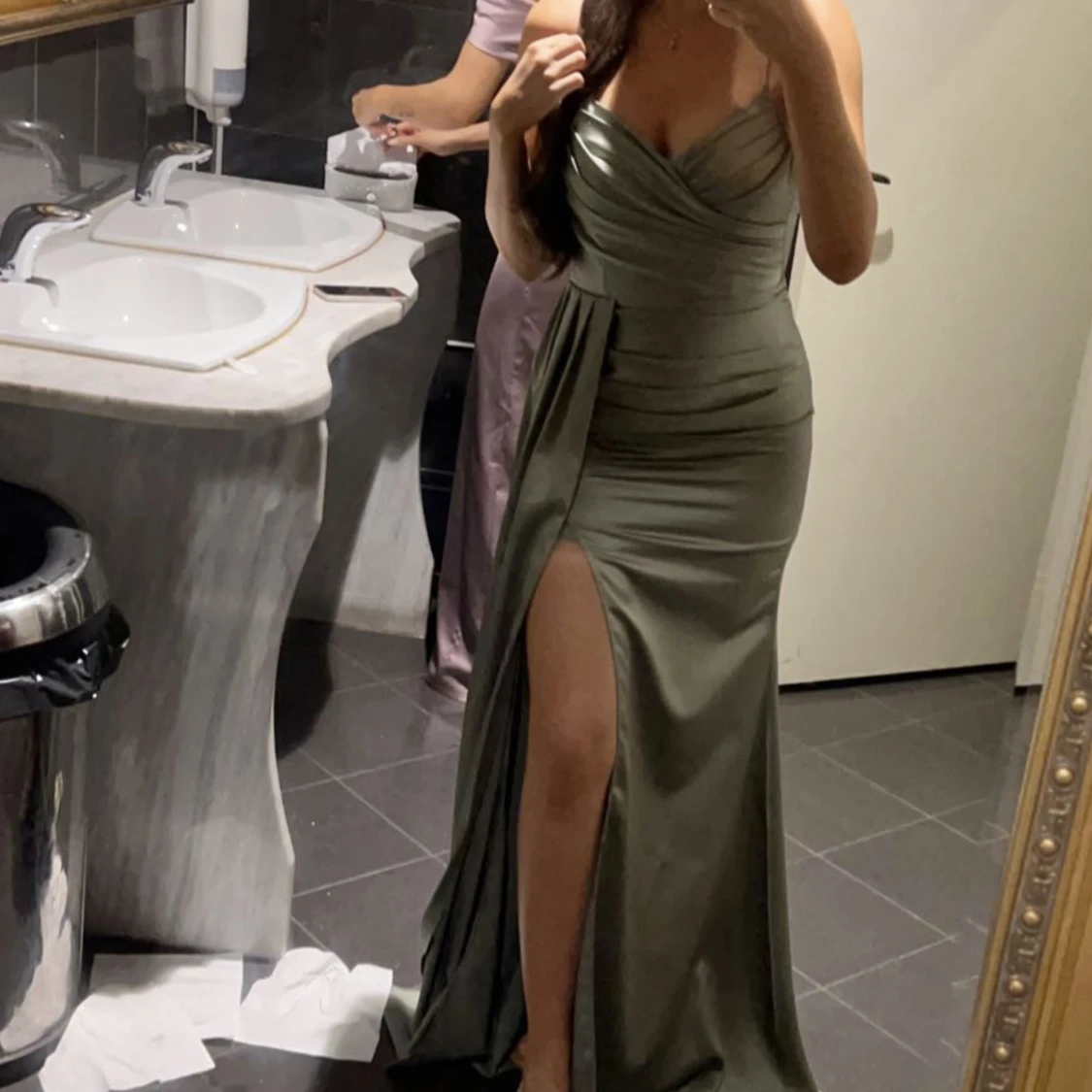 Bal/bröllopsklänning 