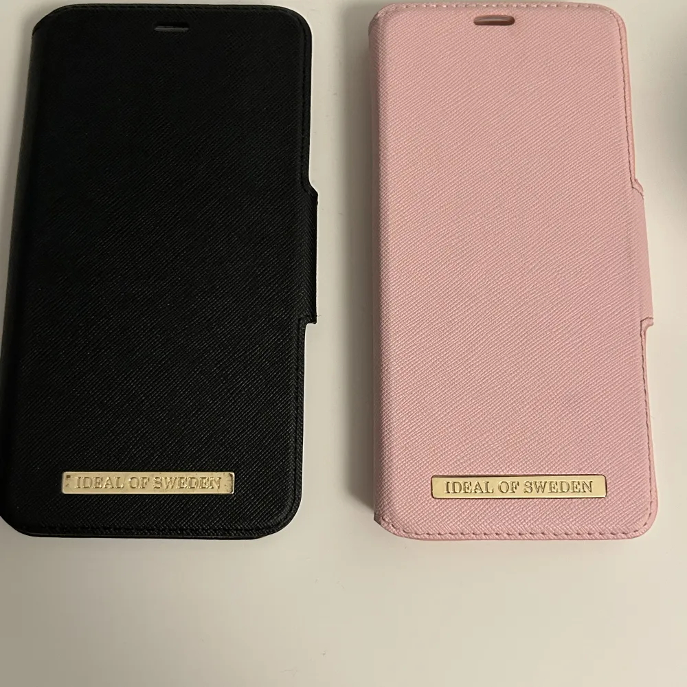 2 jättefina Idel of sweden skal💗Det svarta är till en iPhone 11 och säljs för 25kr💕Det rosa är för en Samsung S9 och säljs för 20kr, vid frågor eller intresse skriv till mig!💓. Övrigt.