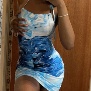 Klänning från Shein - Klänning från Shein knappt använd. Strl. S