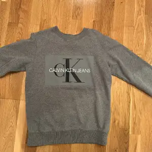 Calvin Klein sweatshirt Storlek M Skick 9/10 
