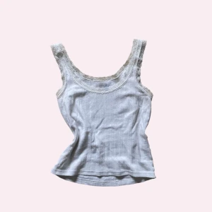 Brandy Melville  - Spets linne brandy Melville 