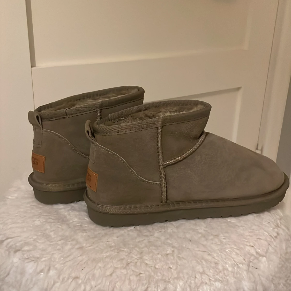 Uggs oanvända  - 90