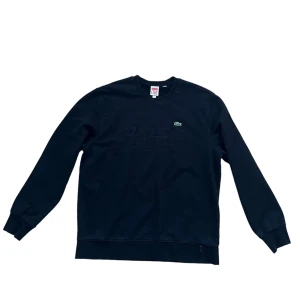 Supreme x Lacoste Crewneck  - Skick 9/10 Storlek L Bud från 900