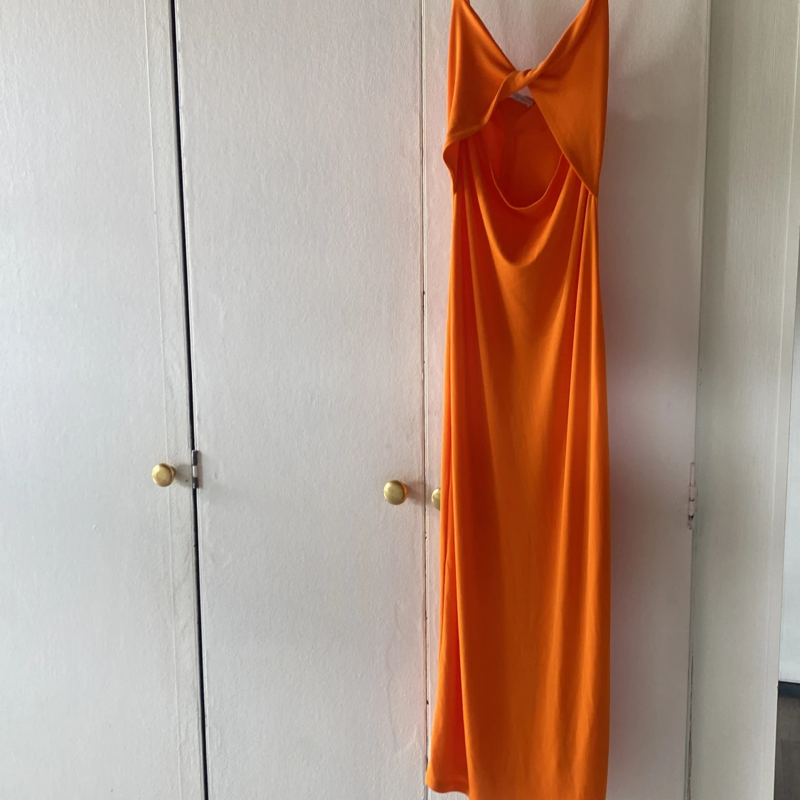 Orange knälång klänning, Zara - 90
