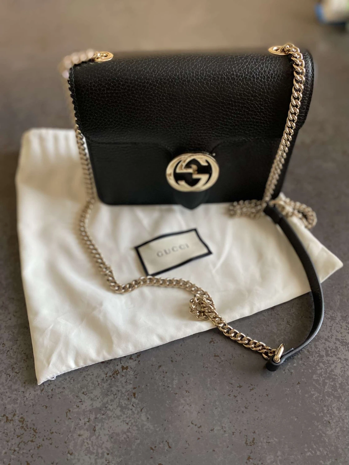 GUCCI Interlocking Shoulder Bag - 90