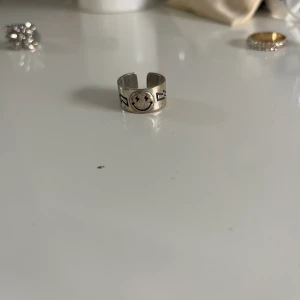 Smiley ring - Söt smiley ring! 