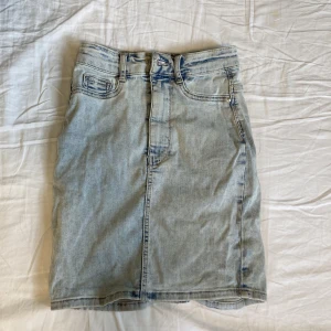 Jeanskjol - Fin jeanskjol  Stl xs 