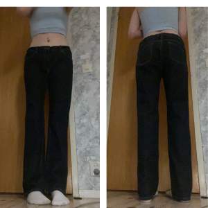 Vintage Lindex jeans. Dom är mid/lowwaist. midjemått: 82 cm+ stretch || Innerbenslängd: 84,5 cm