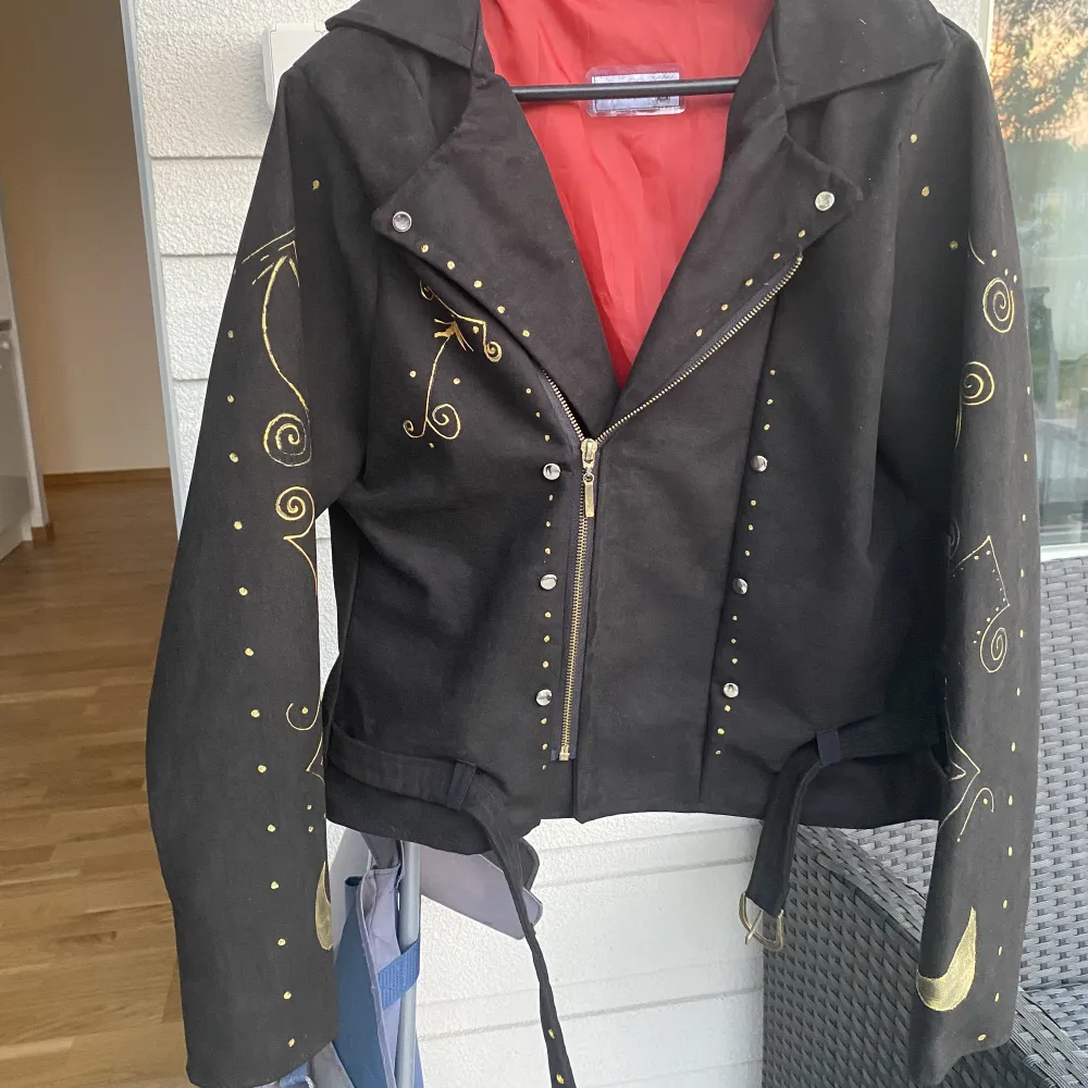 New jacket size L 🥀 400kr + shipping  Or pick up in Uppsala . Jackor.