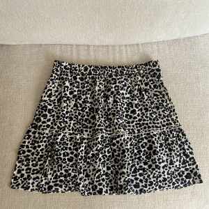 Leopard kjol från MAYLA  - Oanvänt skick🐆