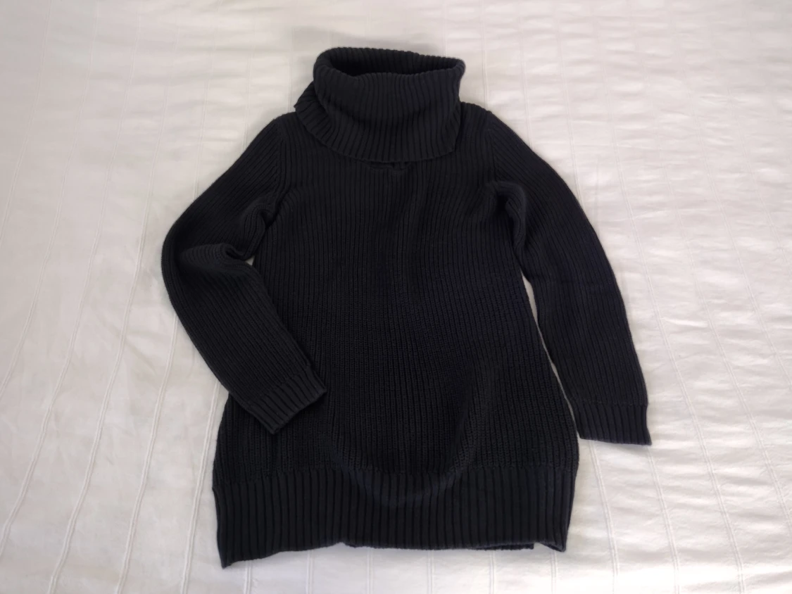 Stor och bylsig stickad tröja med stor krage, storlek S - 90