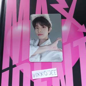 Seungmin WTT/WTS   WTT- Any Lee know ( may be picky!) or offer! . WTS- 60 kr + shipping! . Only Sweden, only swish! Not responsible for lost or damaged package!